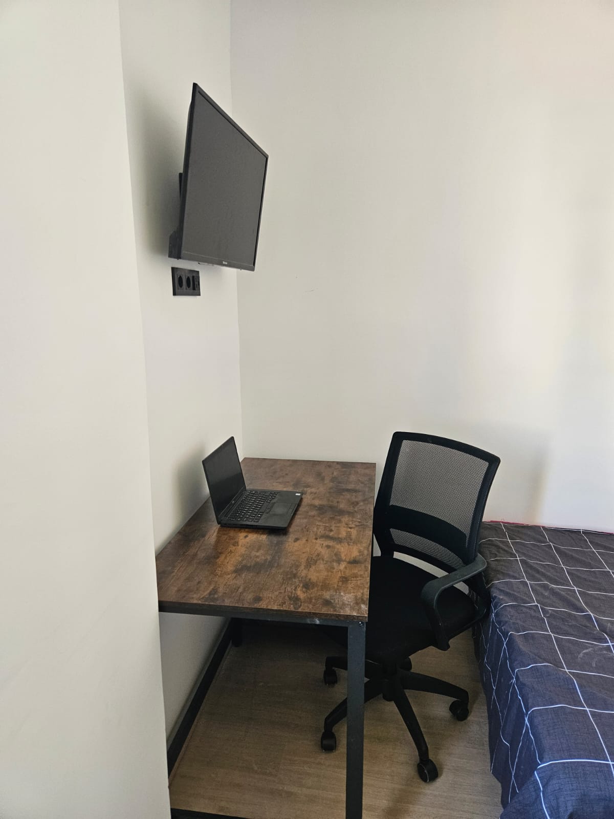 Dormitorio reformado por Civitec Reformas